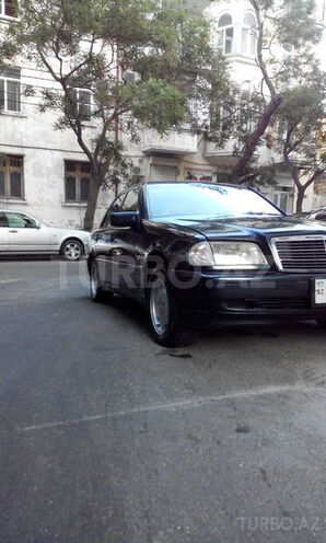 Mercedes C 200 1999, 355,420 km - 2.0 l - Bakı