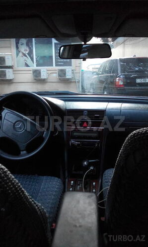 Mercedes C 200 1999, 355,420 km - 2.0 l - Bakı