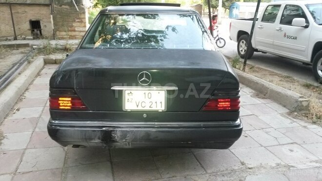 Mercedes E 280 1994, 235,000 km - 2.8 л - Sumqayıt