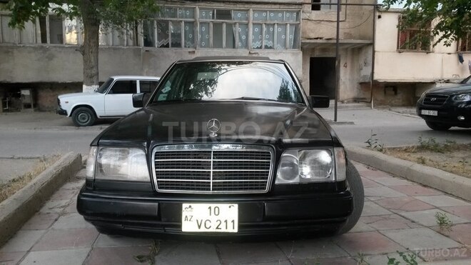 Mercedes E 280 1994, 235,000 km - 2.8 л - Sumqayıt