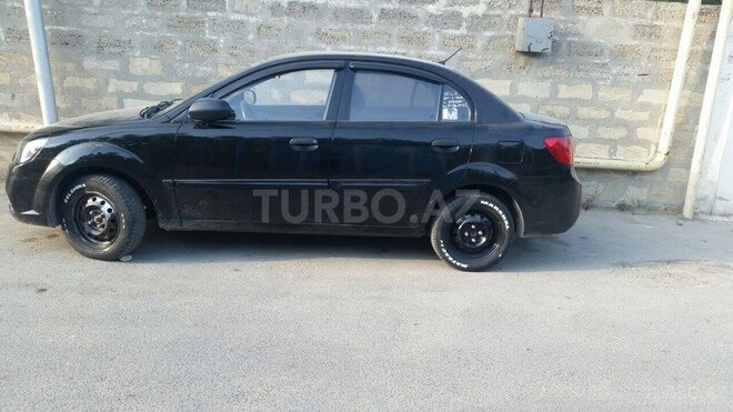 Kia Rio 2010, 288,556 km - 1.4 л - Bakı