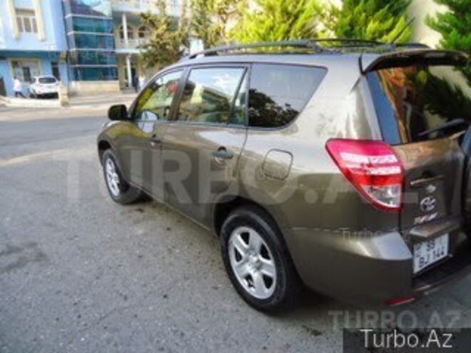 Toyota RAV4 2010, 80,000 km - 2.4 l - Bakı