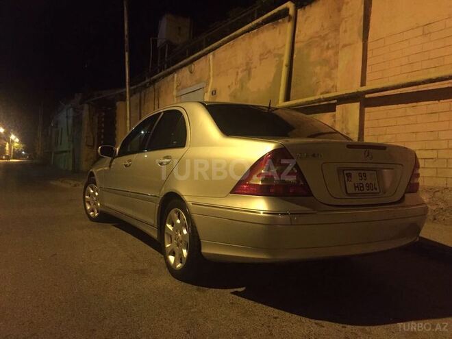 Mercedes C 240 2004, 214,000 km - 2.4 л - Xırdalan
