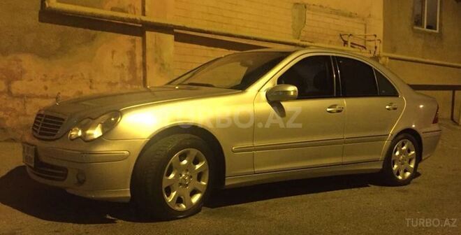 Mercedes C 240 2004, 214,000 km - 2.4 л - Xırdalan