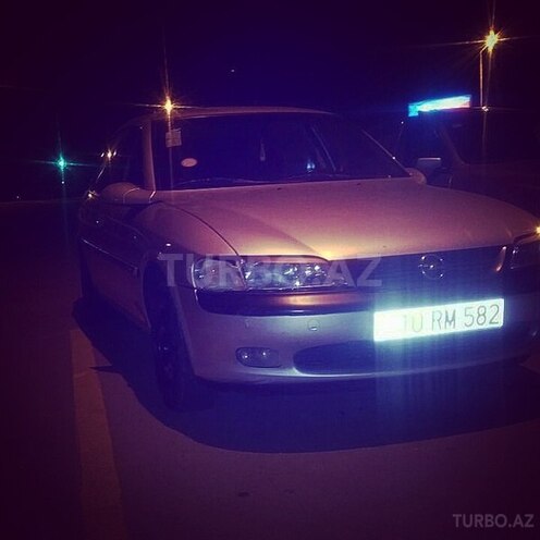 Opel Vectra 1997, 291,000 km - 1.8 l - Mingəçevir