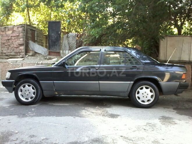 Mercedes 190 1990, 154,000 km - 1.8 l - Mingəçevir