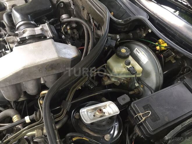 Mercedes E 220 1994, 225,000 km - 2.2 l - Bakı