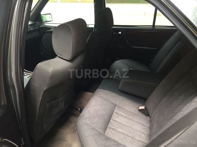 Mercedes E 220 1994, 225,000 km - 2.2 l - Bakı