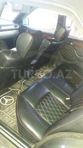 Mercedes E 300 1990, 500,000 km - 0.3 л - Sumqayıt