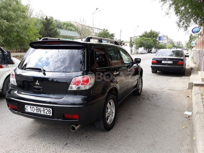 Mitsubishi Outlander 2003, 200,000 km - 2.4 l - Bakı