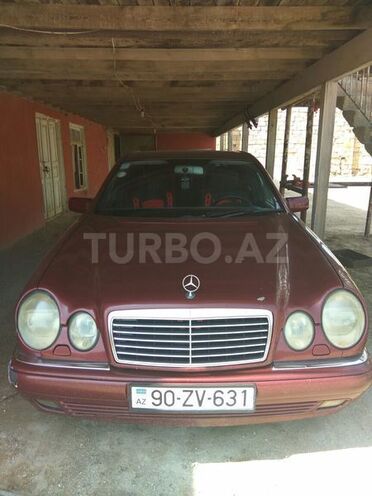 Mercedes E 220 1998, 273,000 km - 2.2 l - Bakı