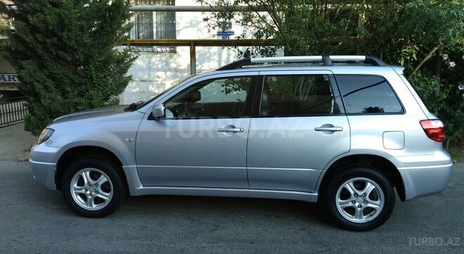 Mitsubishi Outlander 2003, 237,600 km - 2.4 l - Bakı