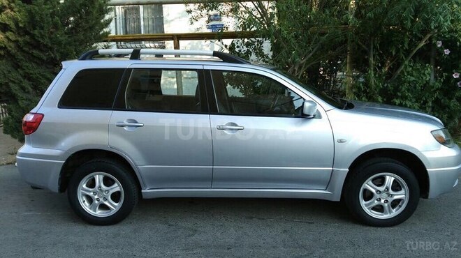 Mitsubishi Outlander 2003, 237,600 km - 2.4 l - Bakı
