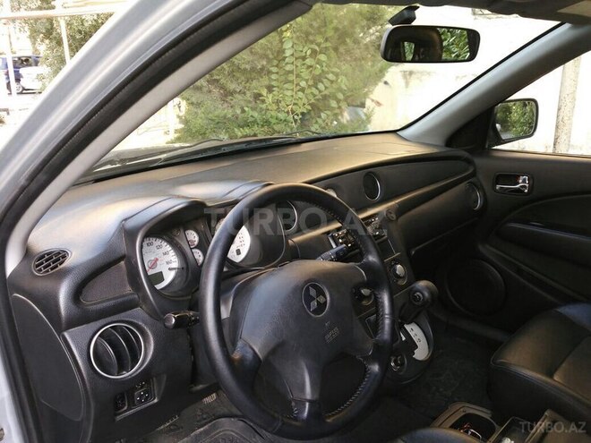Mitsubishi Outlander 2003, 237,600 km - 2.4 l - Bakı