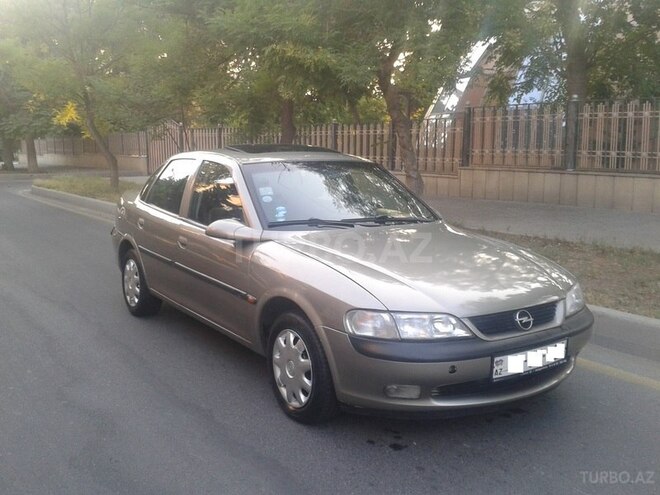 Opel Vectra 1996, 236,000 km - 1.8 л - Bakı