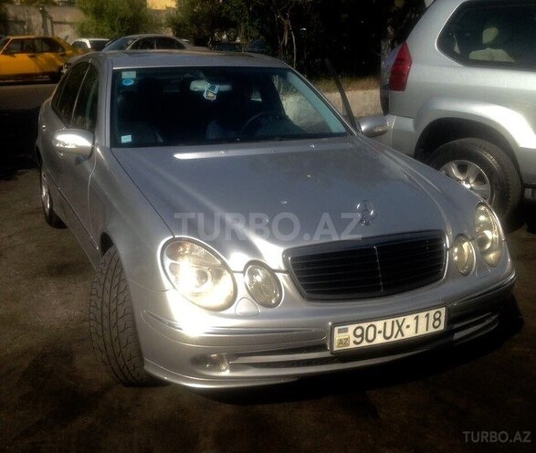 Mercedes E 220 2002, 218,000 km - 2.2 l - Bakı