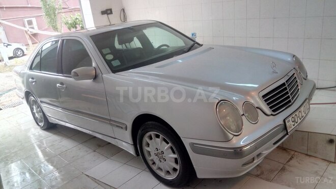 Mercedes E 240 2000, 235,000 km - 2.6 l - Bakı