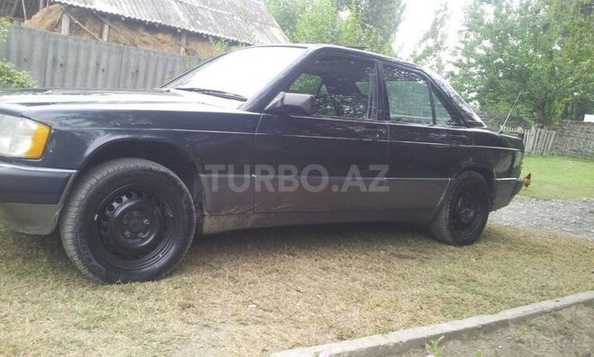 Mercedes 190 1992, 254,611 km - 1.8 l - Zaqatala
