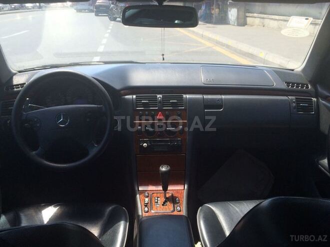 Mercedes E 270 2000, 212,212 km - 2.7 l - Bakı