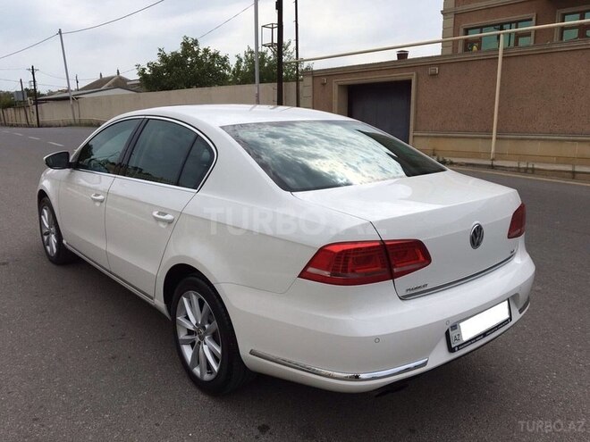 Volkswagen Passat 2013, 42,000 km - 1.8 l - Bakı
