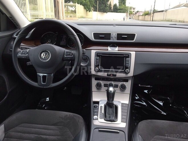 Volkswagen Passat 2013, 42,000 km - 1.8 l - Bakı