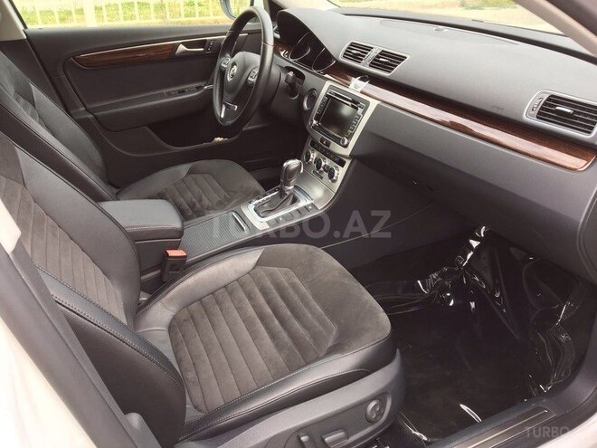 Volkswagen Passat 2013, 42,000 km - 1.8 l - Bakı