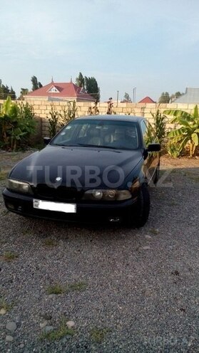 BMW 528 1996, 324,000 km - 2.8 l - Beyləqan