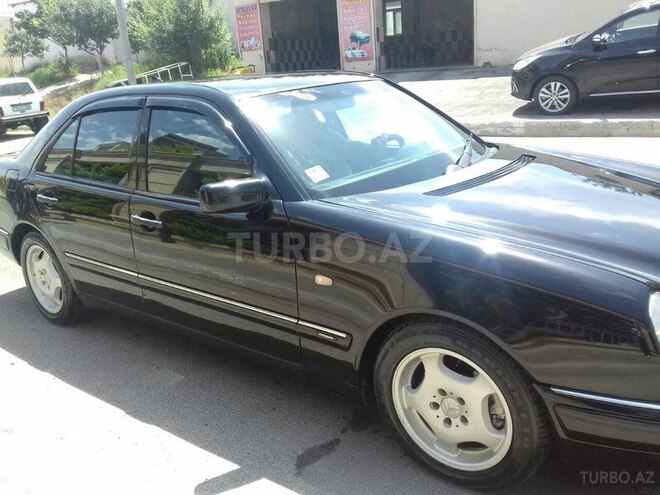 Mercedes E 240 1999, 307,000 km - 2.4 l - Bakı