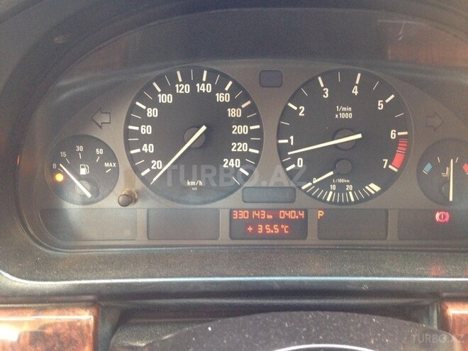 BMW 523 1997, 330,000 km - 2.5 л - Bakı