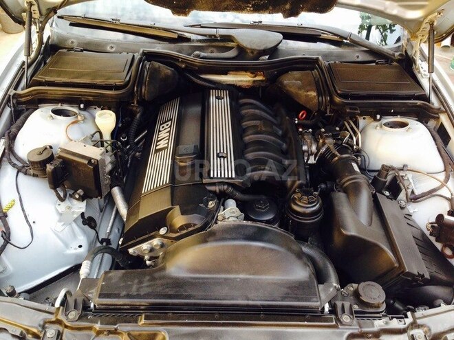 BMW 523 1997, 330,000 km - 2.5 л - Bakı