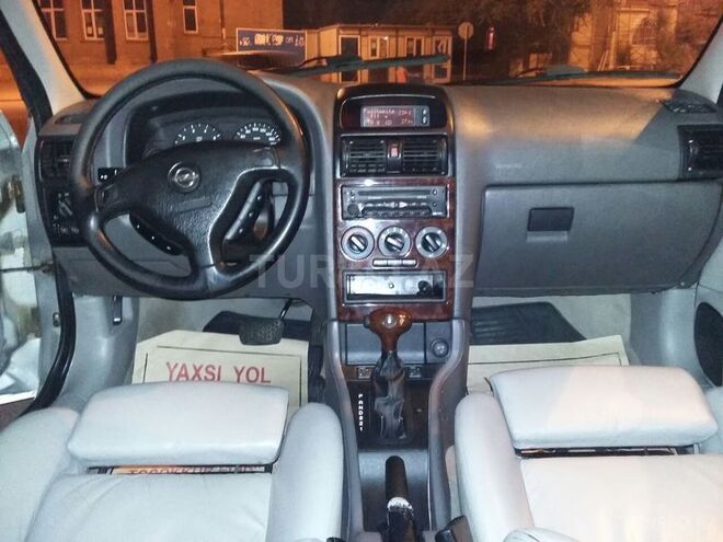 Opel Astra 2000, 25,600 km - 2.0 л - Sumqayıt