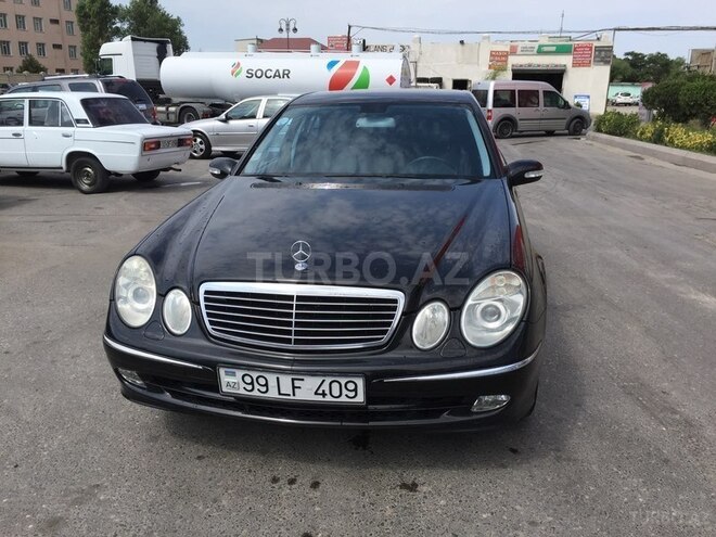 Mercedes E 220 2004, 270,000 km - 2.2 l - Bakı