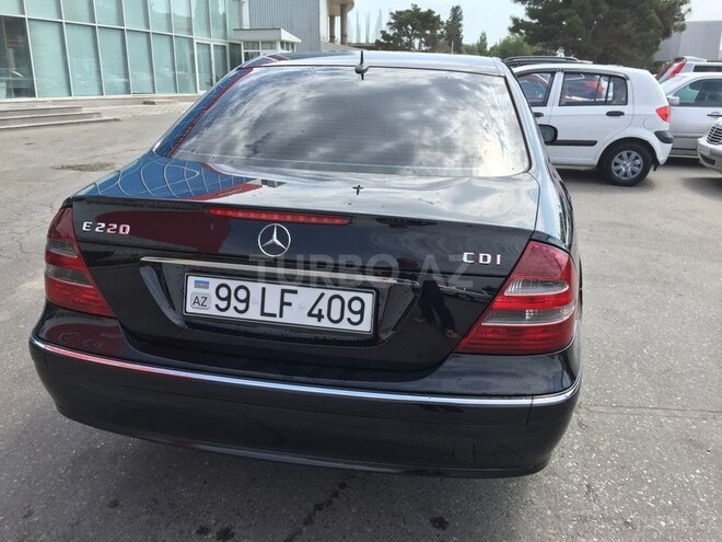Mercedes E 220 2004, 270,000 km - 2.2 l - Bakı