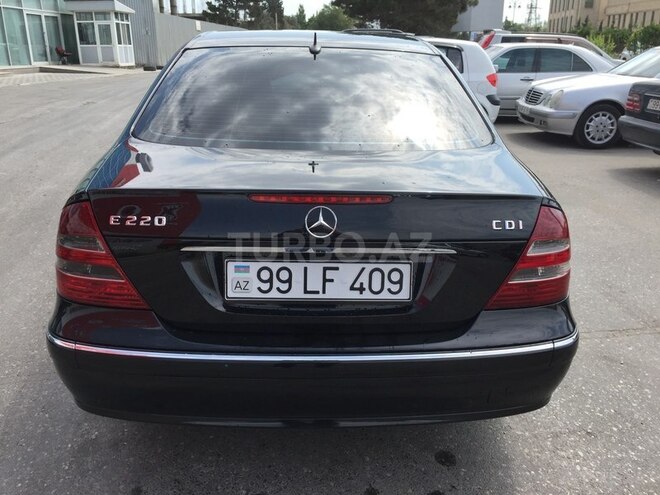 Mercedes E 220 2004, 270,000 km - 2.2 l - Bakı