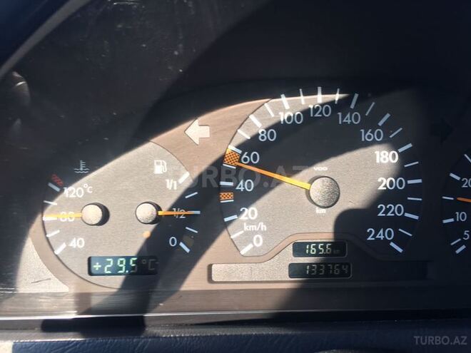 Mercedes C 200 2000, 133,500 km - 2.0 л - Bakı