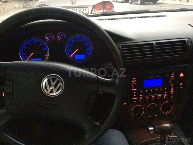 Volkswagen Passat 2003, 171,000 km - 1.8 l - Bakı