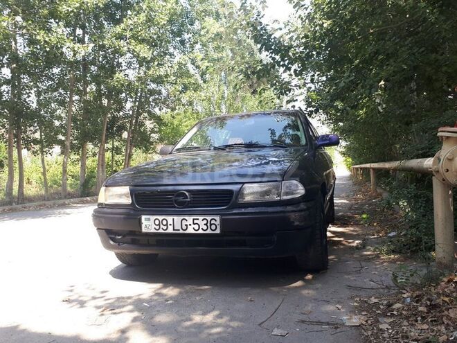 Opel Astra 1995, 300,867 km - 1.6 l - Bakı