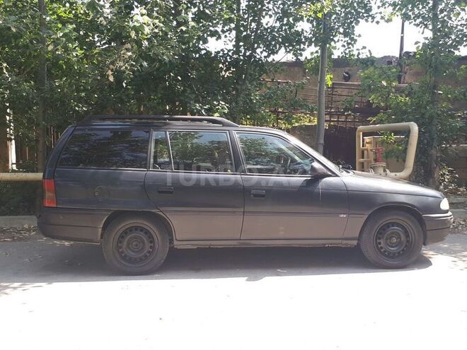 Opel Astra 1995, 300,867 km - 1.6 l - Bakı