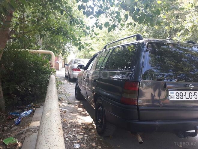 Opel Astra 1995, 300,867 km - 1.6 l - Bakı