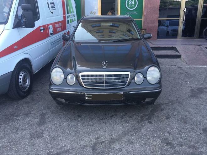 Mercedes E 240 2000, 244,000 km - 2.4 l - Bakı