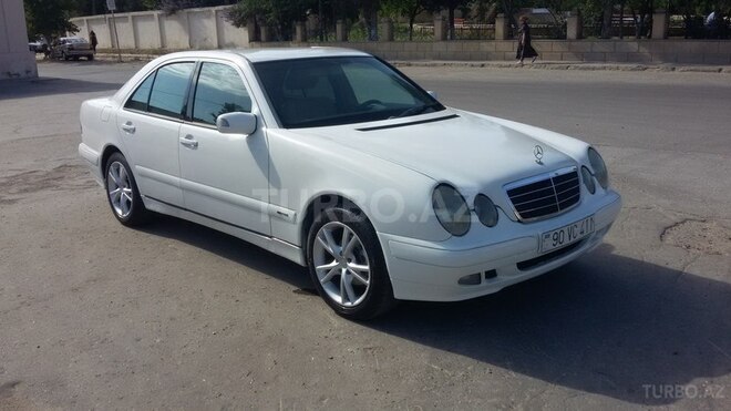 Mercedes E 200 2001, 332,691 km - 2.0 l - Bakı