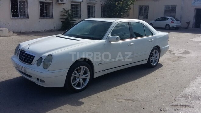 Mercedes E 200 2001, 332,691 km - 2.0 l - Bakı