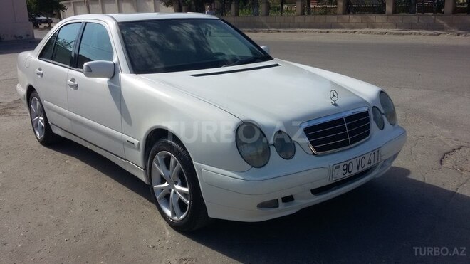Mercedes E 200 2001, 332,691 km - 2.0 l - Bakı