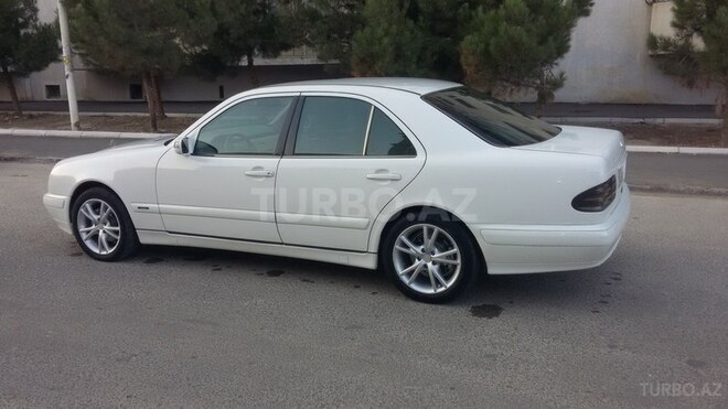 Mercedes E 200 2001, 332,691 km - 2.0 l - Bakı