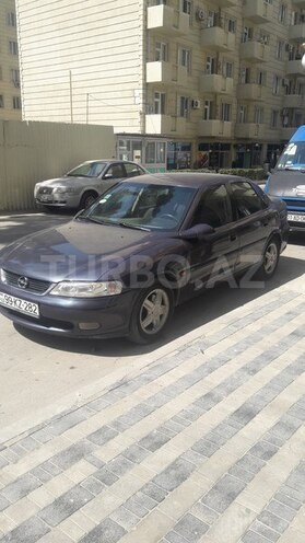 Opel Vectra 1996, 330,000 km - 2.0 l - Bakı