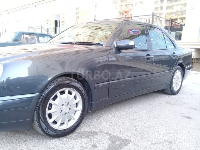 Mercedes E 220 1999, 286,000 km - 2.2 l - Xırdalan