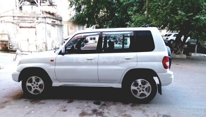 Mitsubishi Pajero io 2000, 220,000 km - 1.8 l - Bakı