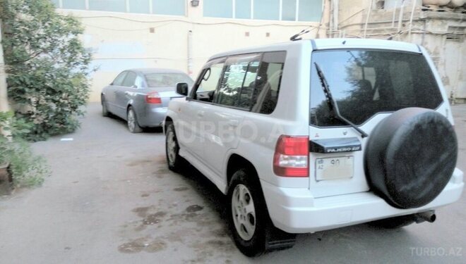 Mitsubishi Pajero io 2000, 220,000 km - 1.8 l - Bakı