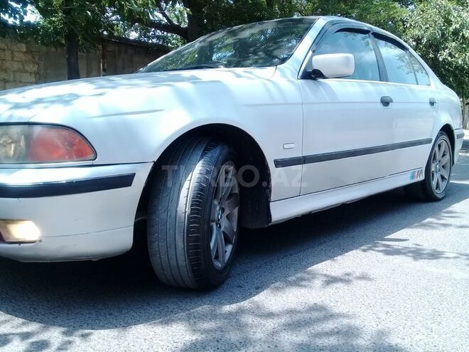 BMW 528 1996, 4,000 km - 2.8 л - Bakı