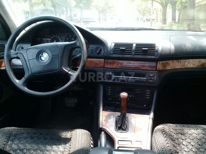 BMW 528 1996, 4,000 km - 2.8 л - Bakı